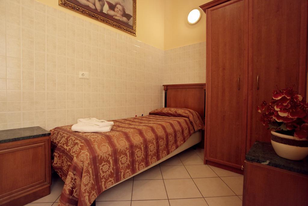 Stella Elsa Hotel Рим Екстериор снимка