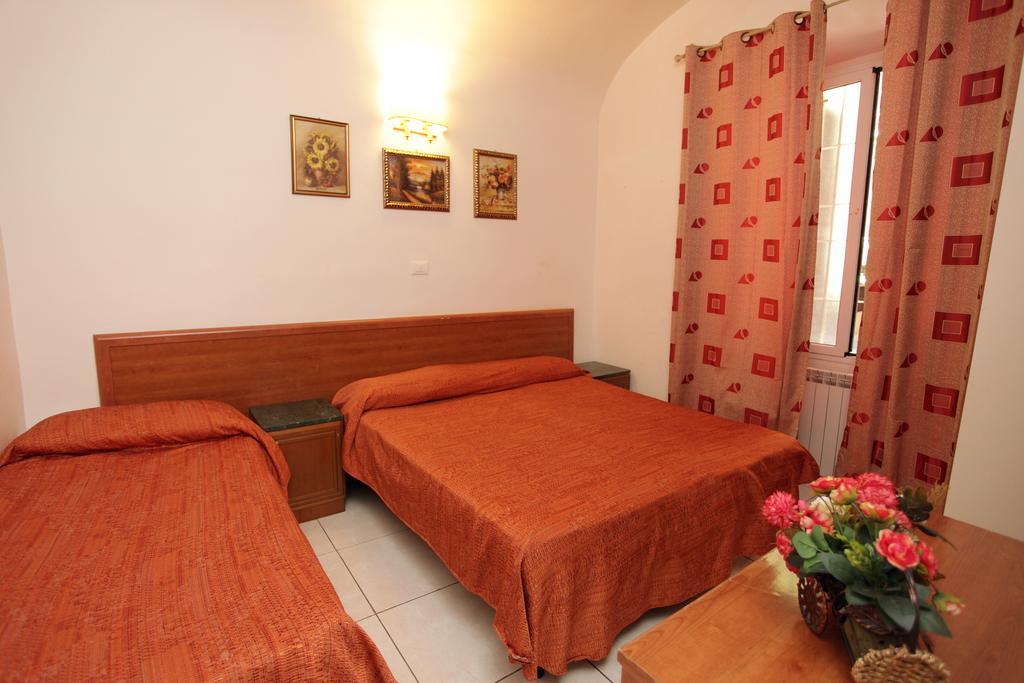 Stella Elsa Hotel Рим Екстериор снимка