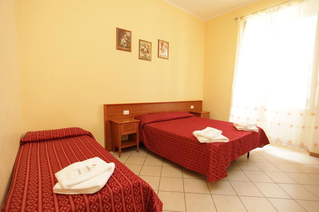 Stella Elsa Hotel Рим Екстериор снимка